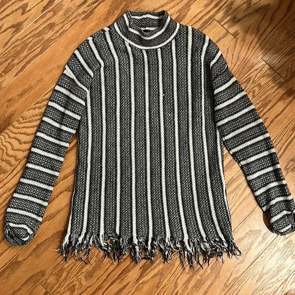 Topshop Striped Fringe Blouse size 4 - Picture 6 of 6